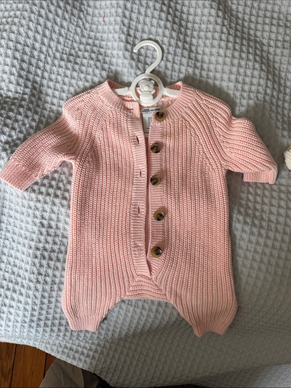 Amazon Essentials x Sofia grangePink Knit One-Piece Bodysuit with Wooden Buttons